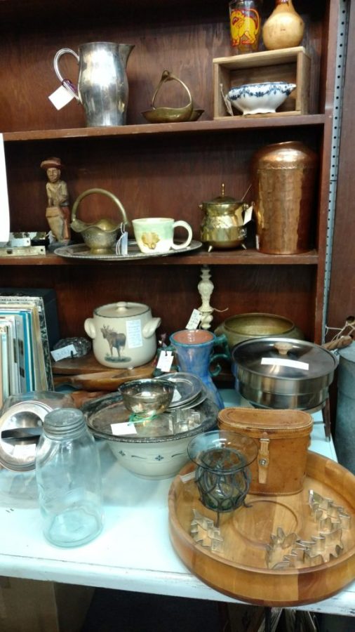 Old+Pots+and+Pans+at+Foothills+Flea+Market+Photo+credit%3A+Fynn+Bailey