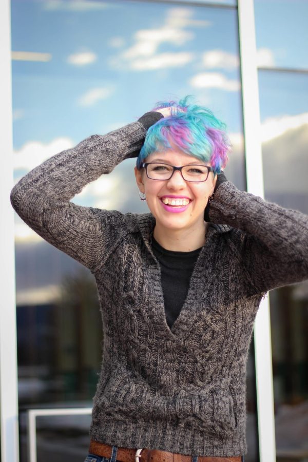 CSU student with blue, turquoise, and purple hair